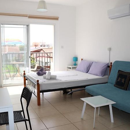 Apartment In Kato Pafos & 10 Min To Venus Beach Luaran gambar