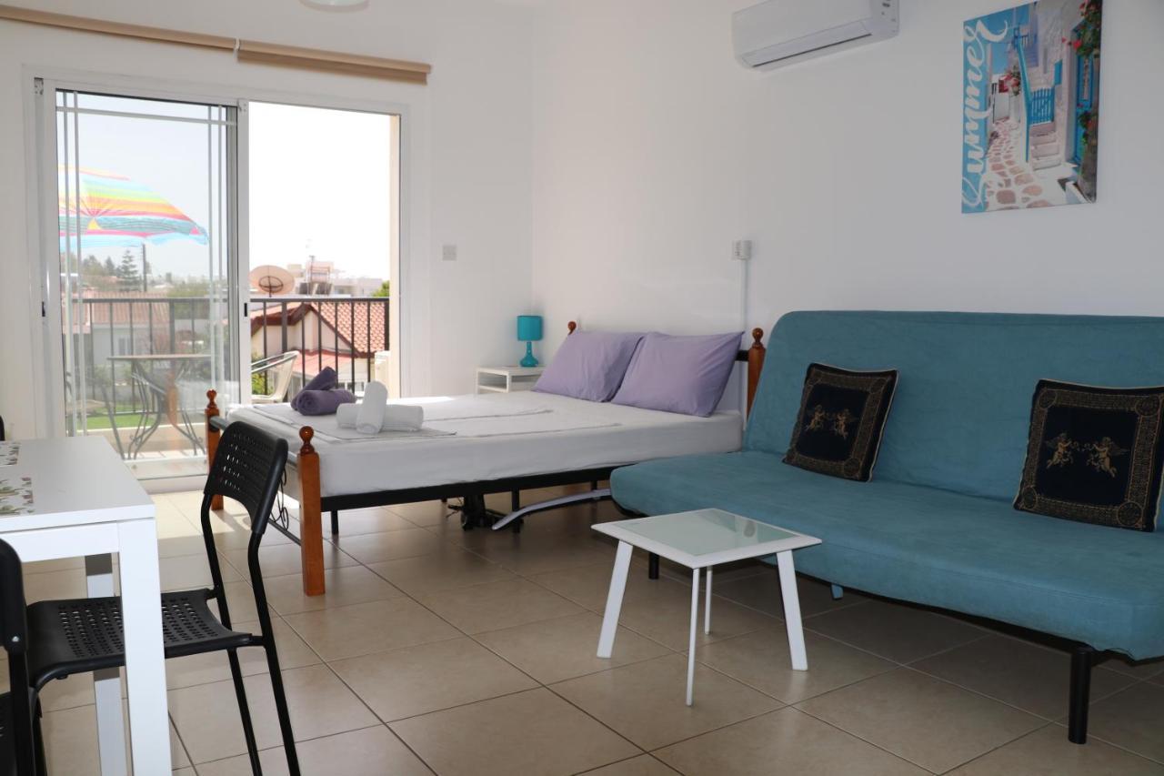 Apartment In Kato Pafos & 10 Min To Venus Beach Luaran gambar