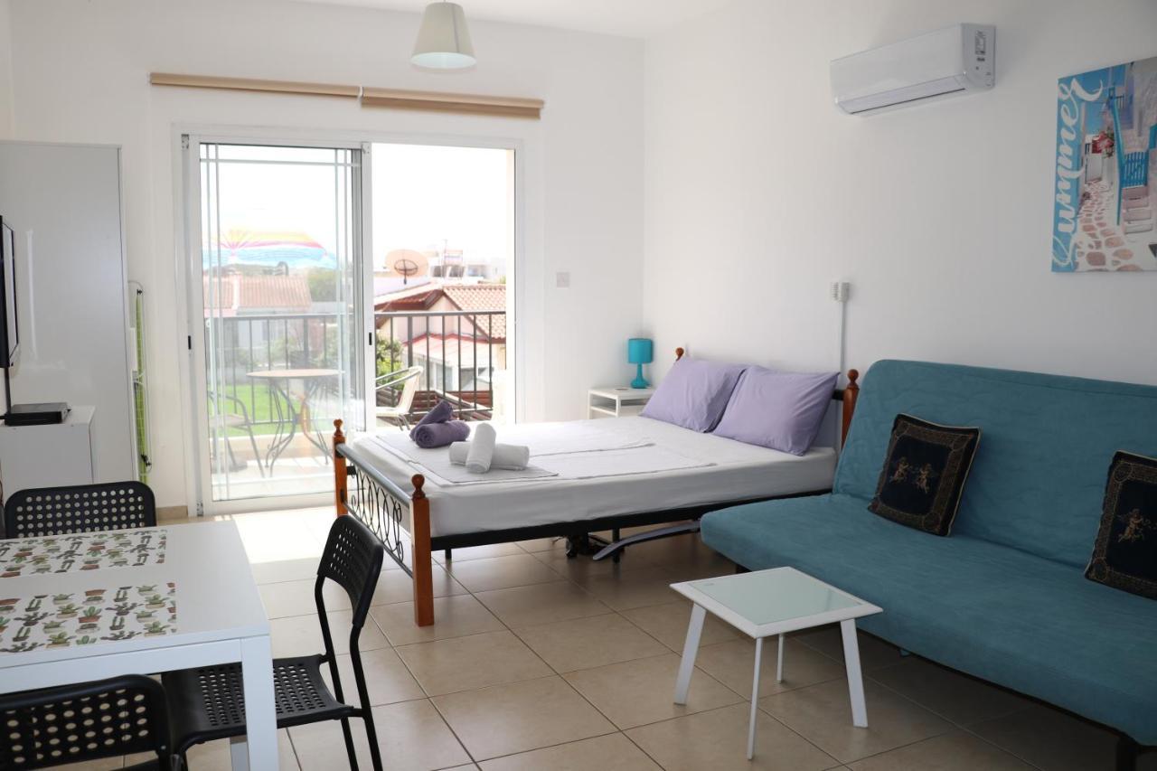 Apartment In Kato Pafos & 10 Min To Venus Beach Luaran gambar