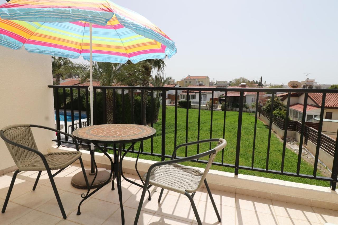 Apartment In Kato Pafos & 10 Min To Venus Beach Luaran gambar