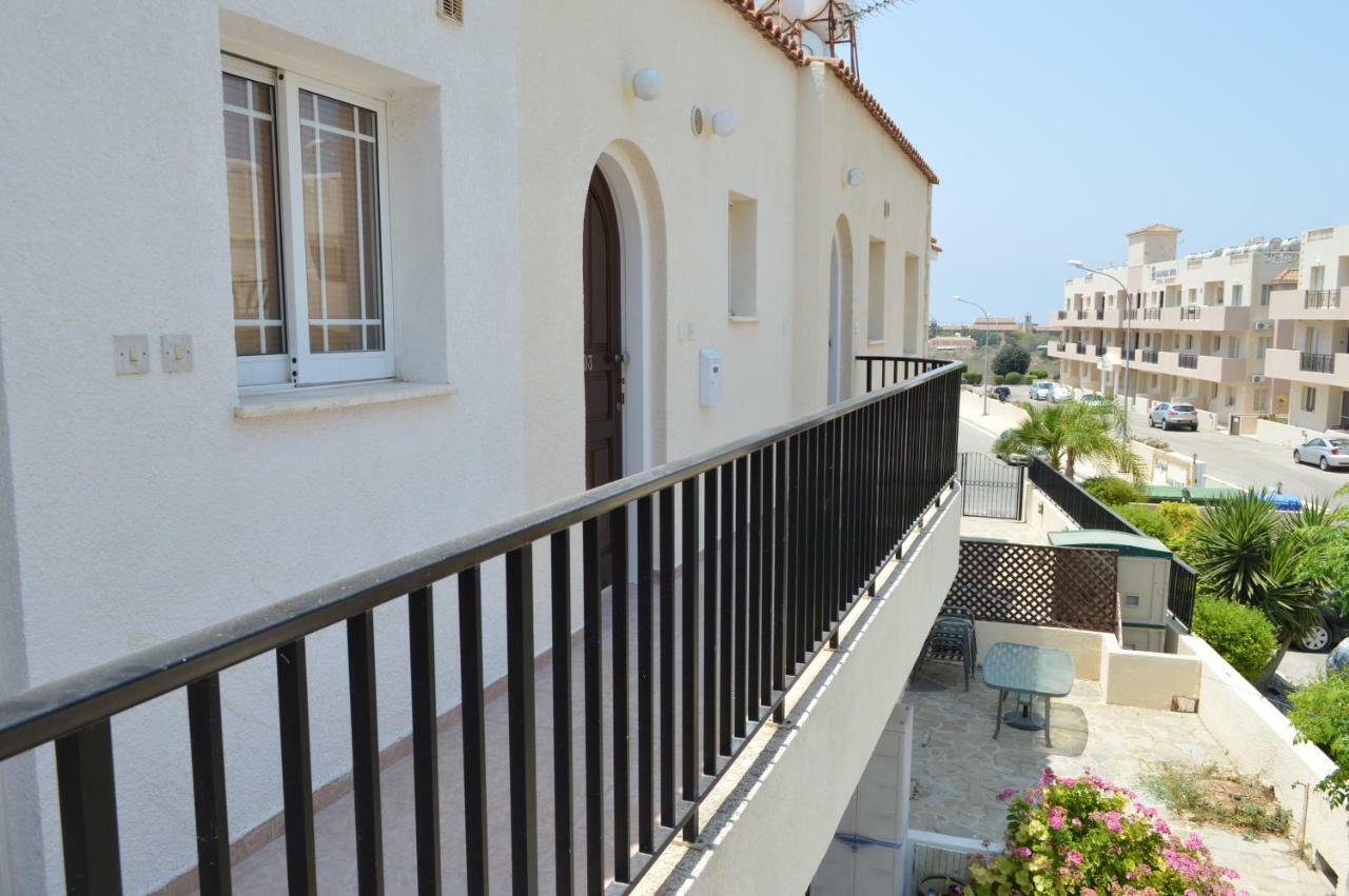 Apartment In Kato Pafos & 10 Min To Venus Beach Luaran gambar